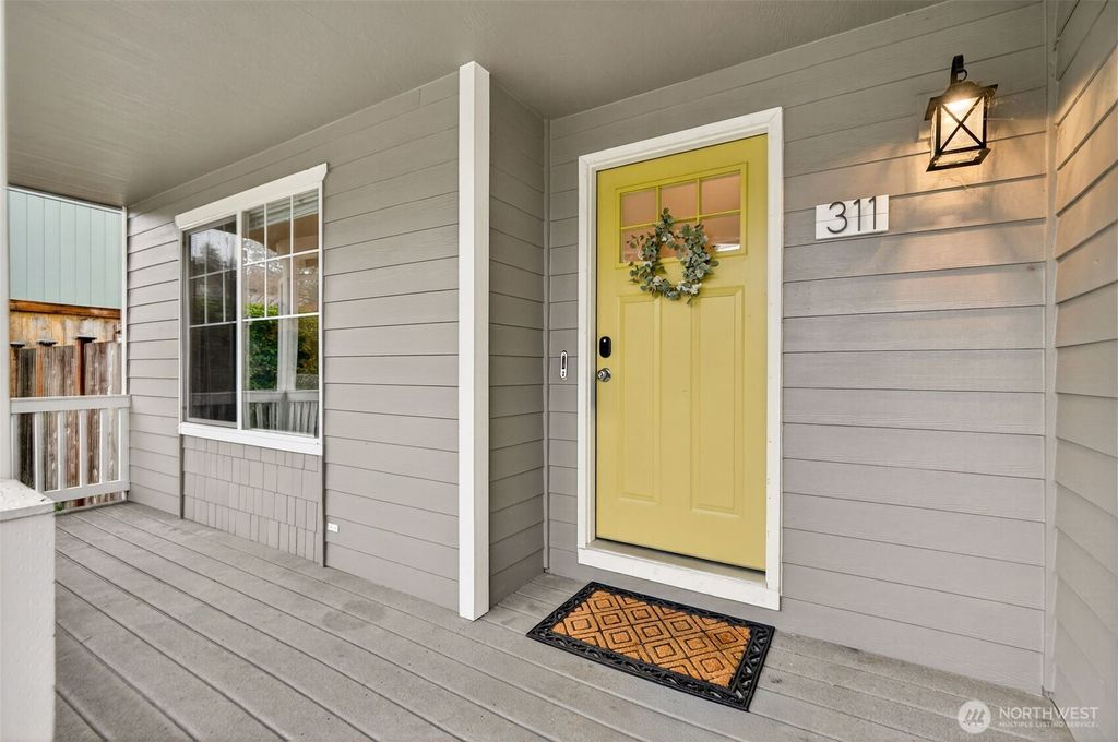 Photo of 311 168th Place SE, Bothell, WA 98012 (MLS # 2493222)