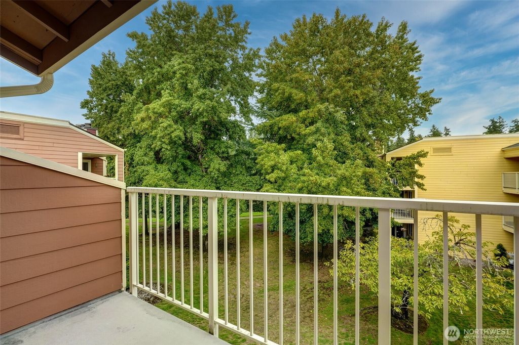 Photo of 7292 W Lake Sammamish Parkway NE #4-306, Redmond, WA 98052 (MLS # 2468611)