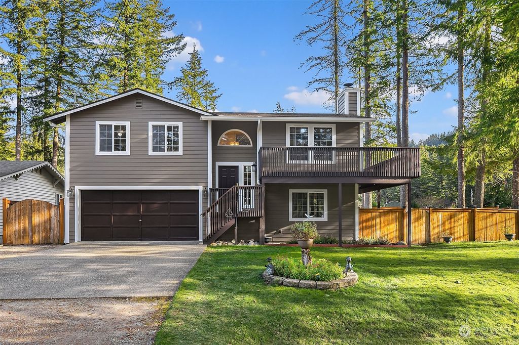 Photo of 14954 444th Avenue SE, North Bend, WA 98045 (MLS # 2327984)