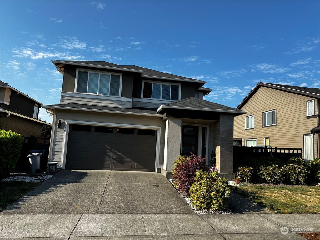 Photo of 3914 NE 24th Court, Renton, WA 98056 (MLS # 2274912)