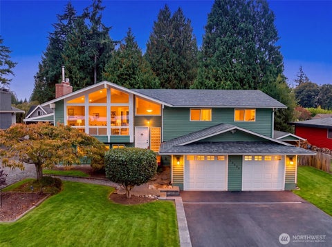 Photo of 13823 SE 142nd Street, Renton, WA 98059 (MLS # 2581775)