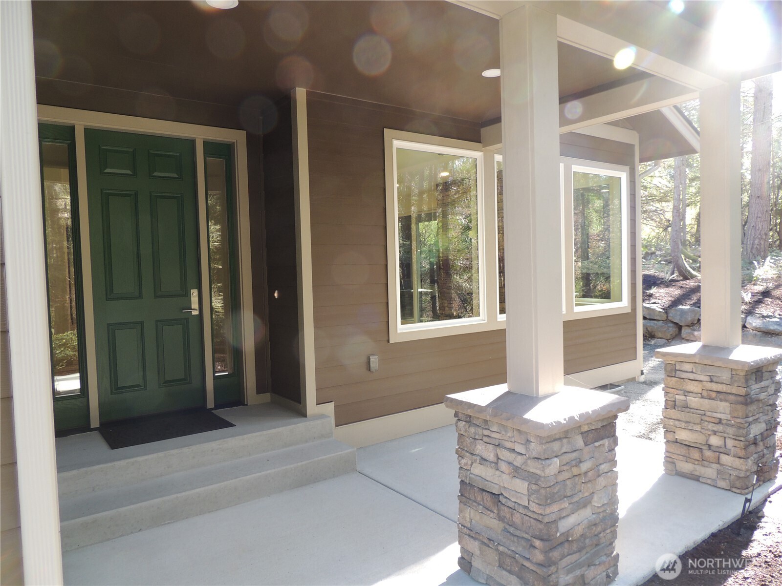 502 Lake of the Hills Loop