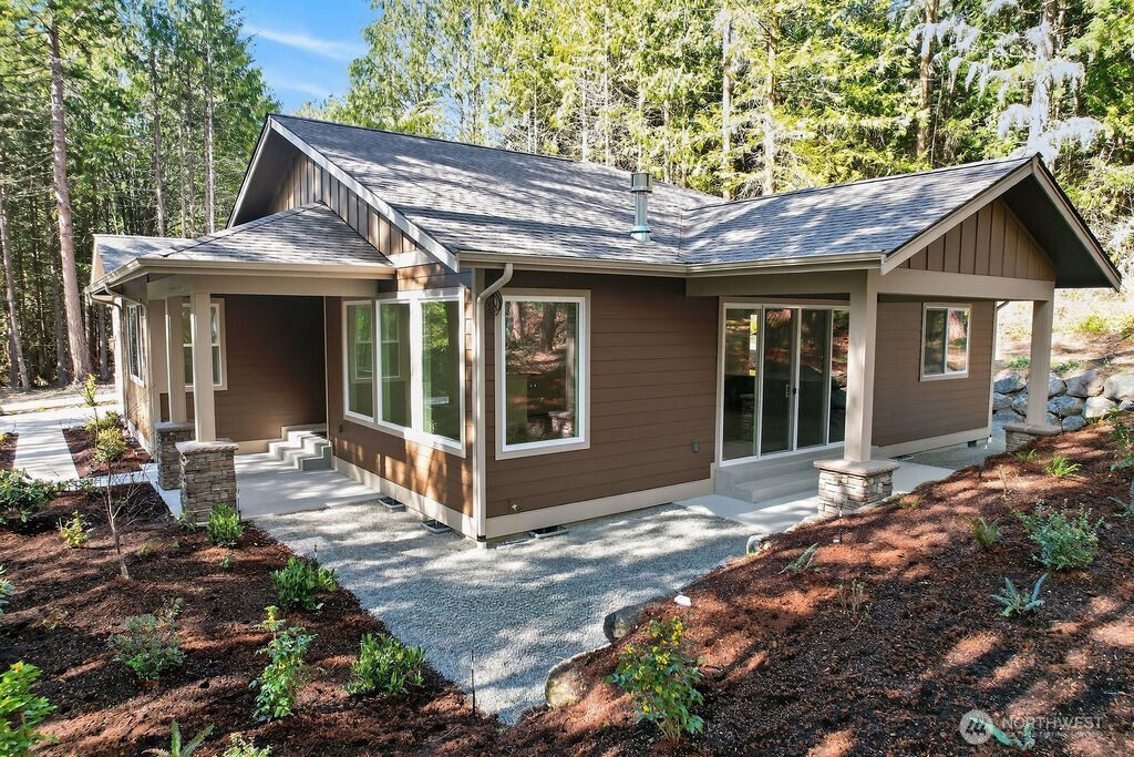 502 Lake of the Hills Loop