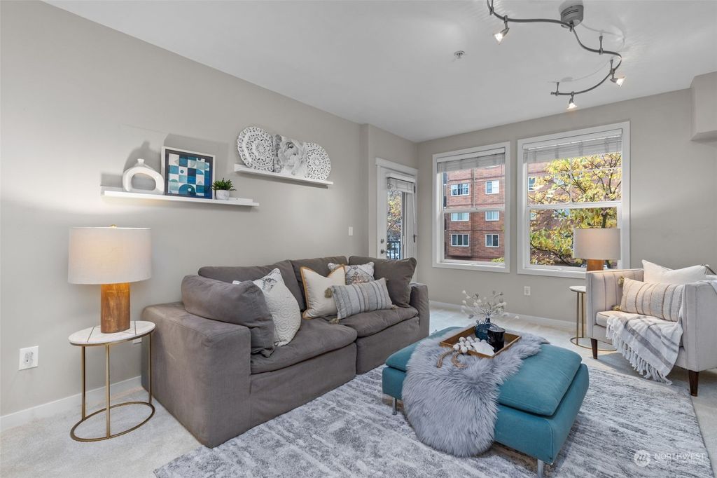 Photo of 530 4th Avenue W #204, Seattle, WA 98119 (MLS # 2307200)