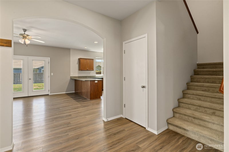 2012 W Sunnyview Lane