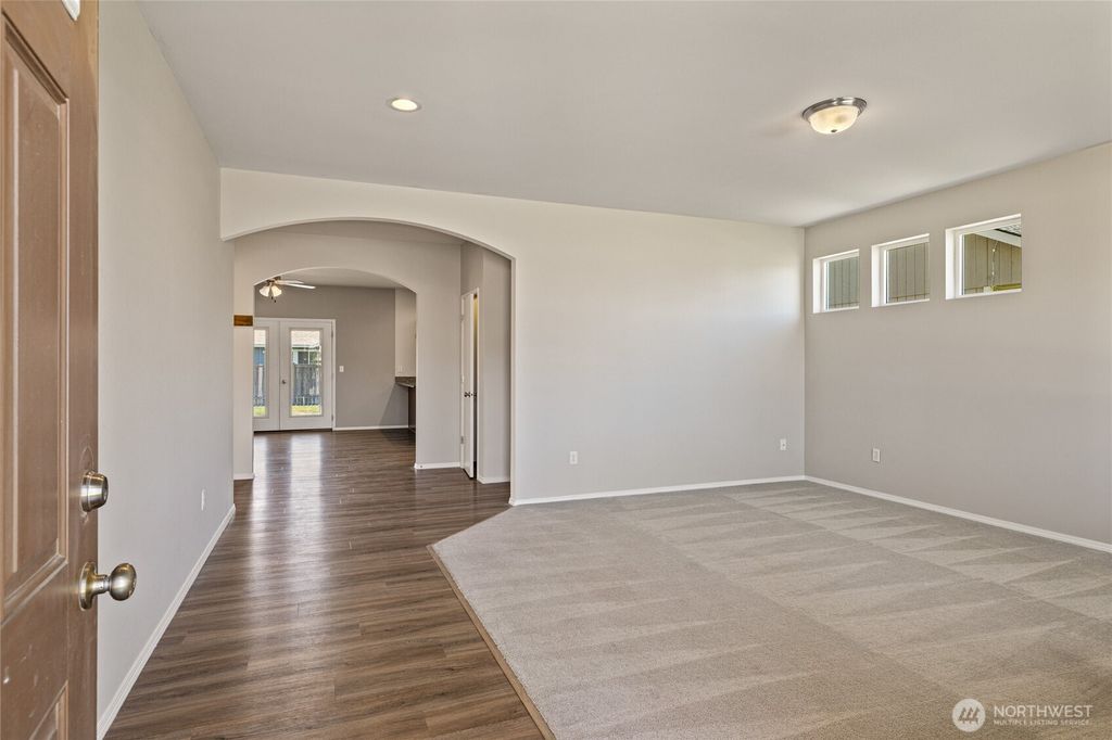 Photo of 2012 W Sunnyview Lane, Ellensburg, WA 98926 (MLS # 2554800)