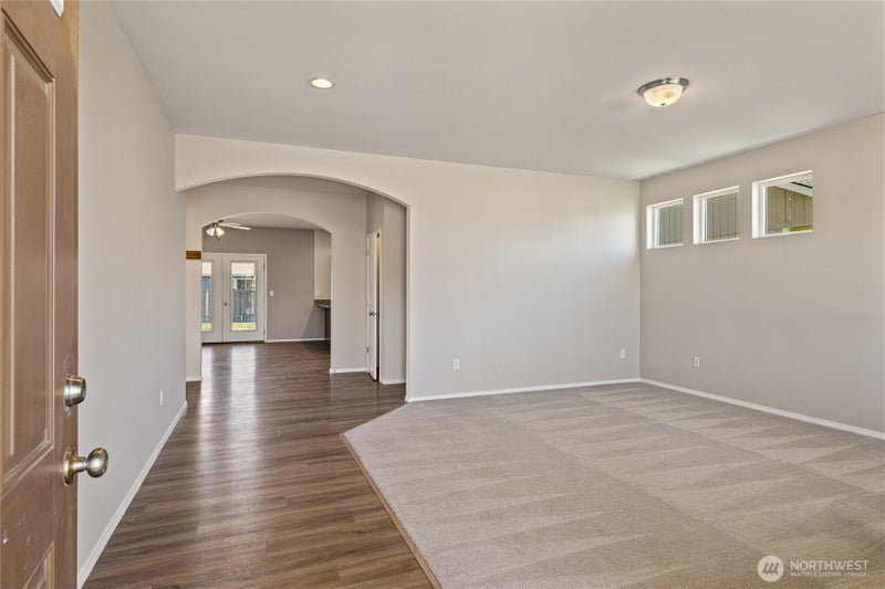 2012 W Sunnyview Lane