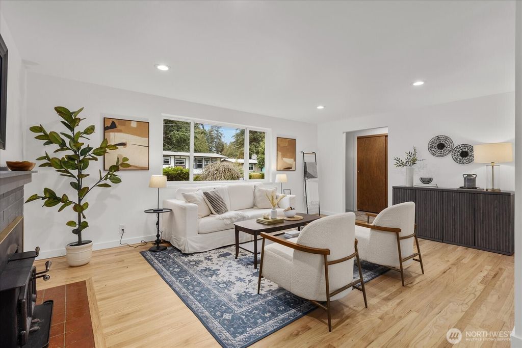 Photo of 7718 204th Place SW, Edmonds, WA 98026 (MLS # 2474690)