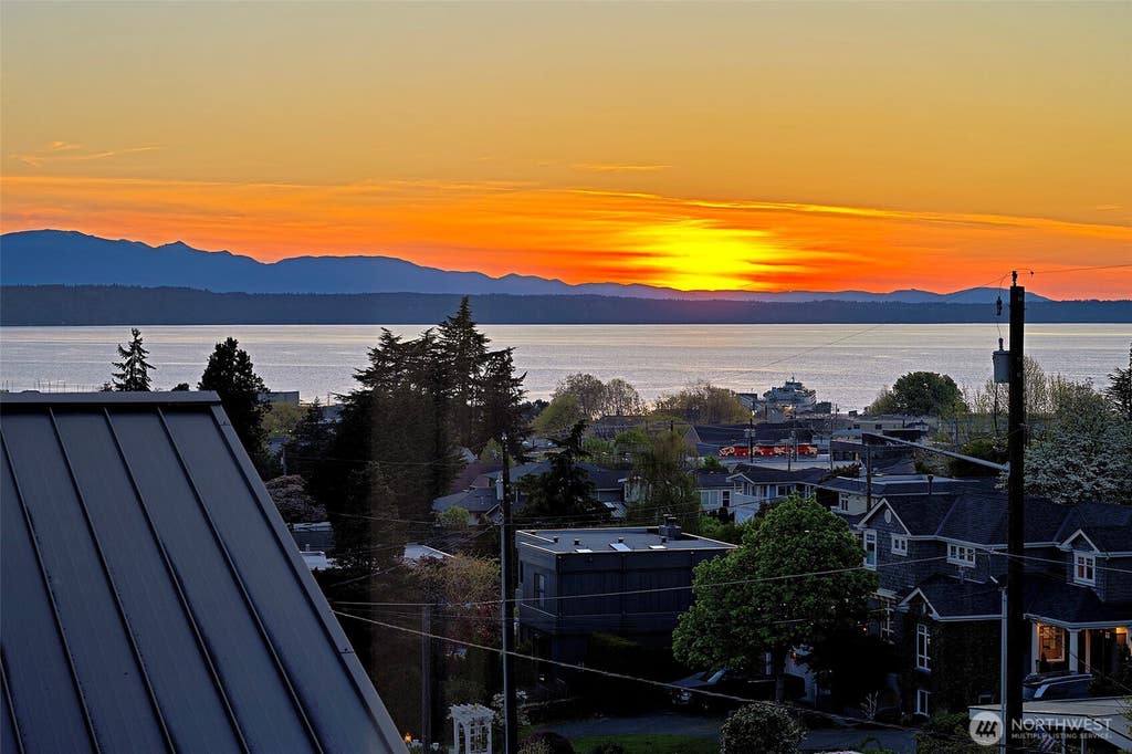 Photo of 750 Maple Street, Edmonds, WA 98020 (MLS # 2537695)