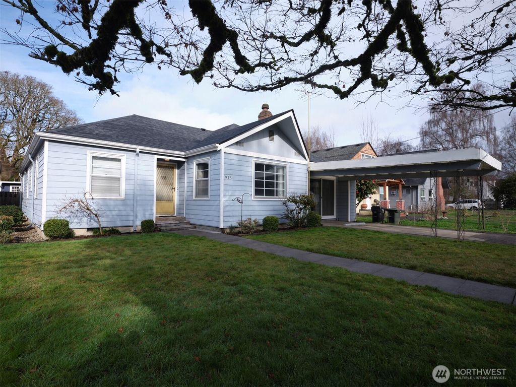 Photo of 933 Dale Street, Woodland, WA 98674 (MLS # 2491262)