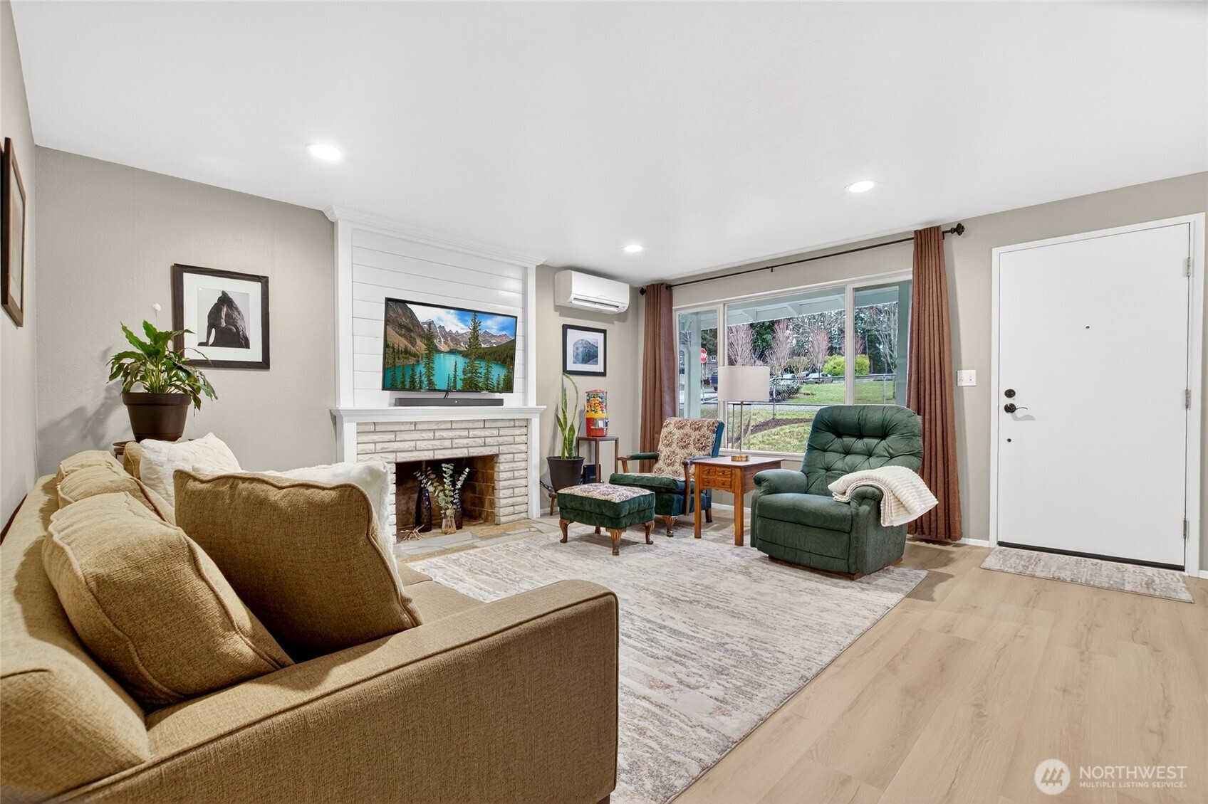 15575 14th Avenue NE