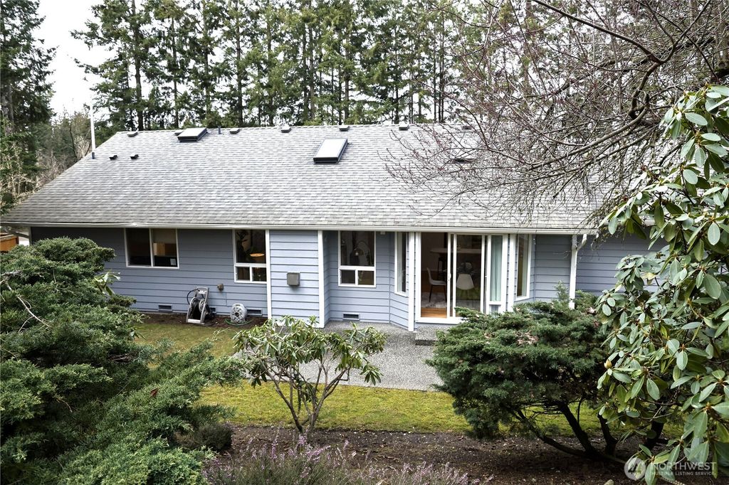 Photo of 3222 144th Street SE, Mill Creek, WA 98012 (MLS # 2334914)