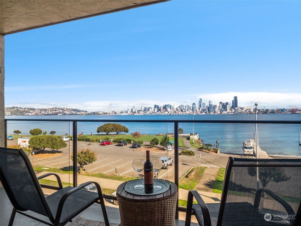 Photo of 1221 Harbor Avenue SW #302, Seattle, WA 98116 (MLS # 2329748)