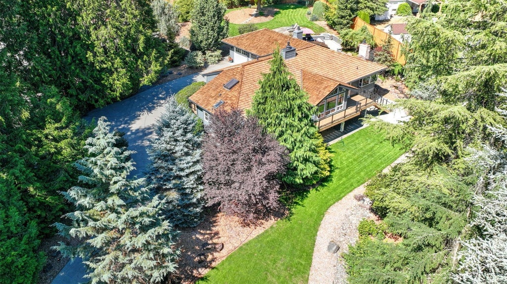 Photo of 15510 NE 160th Street, Woodinville, WA 98072 (MLS # 2595032)