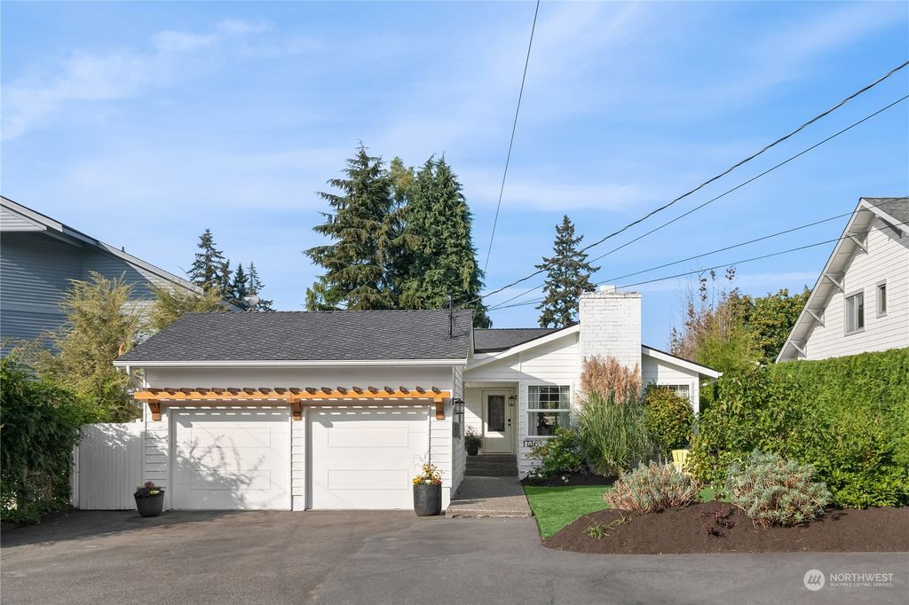 Photo of 1736 NW 192nd Street, Shoreline, WA 98177 (MLS # 2003934)