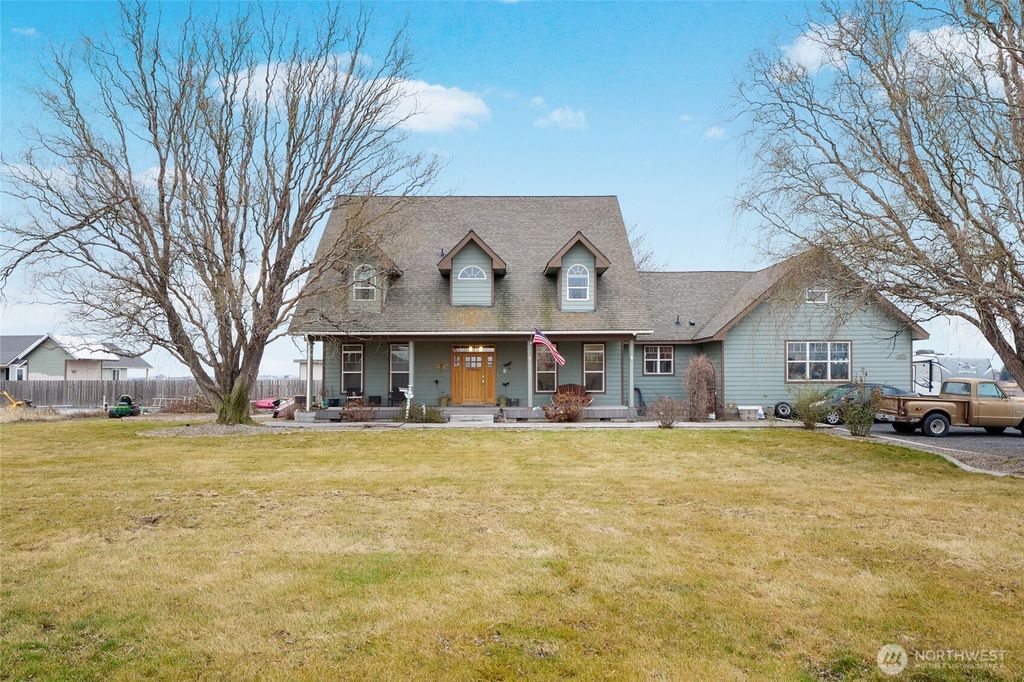 Photo of 4997 NE Road 7.5, Moses Lake, WA 98837 (MLS # 2477343)