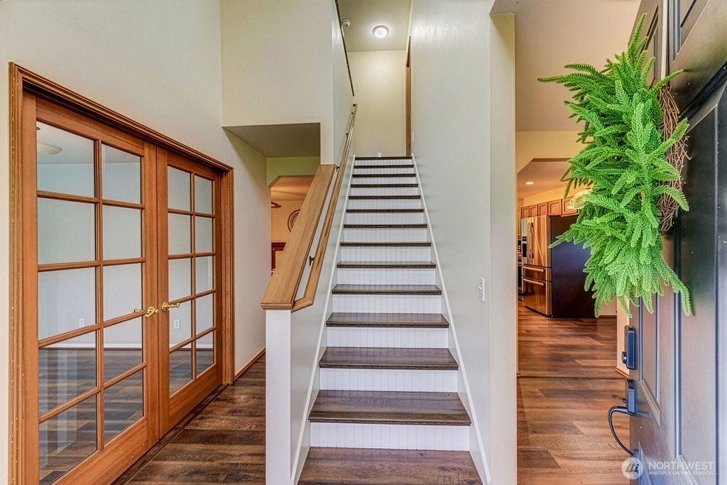 Photo of 19910 SE 242nd Place, Maple Valley, WA 98038 (MLS # 2481659)