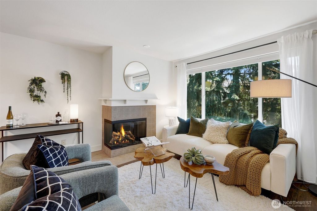 Photo of 300 N 130th Street #2306, Seattle, WA 98133 (MLS # 2406037)