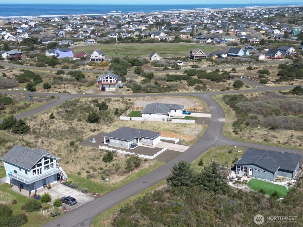 Photo of 1439 Diamond Head Avenue SW, Ocean Shores, WA 98569 (MLS # 2551339)