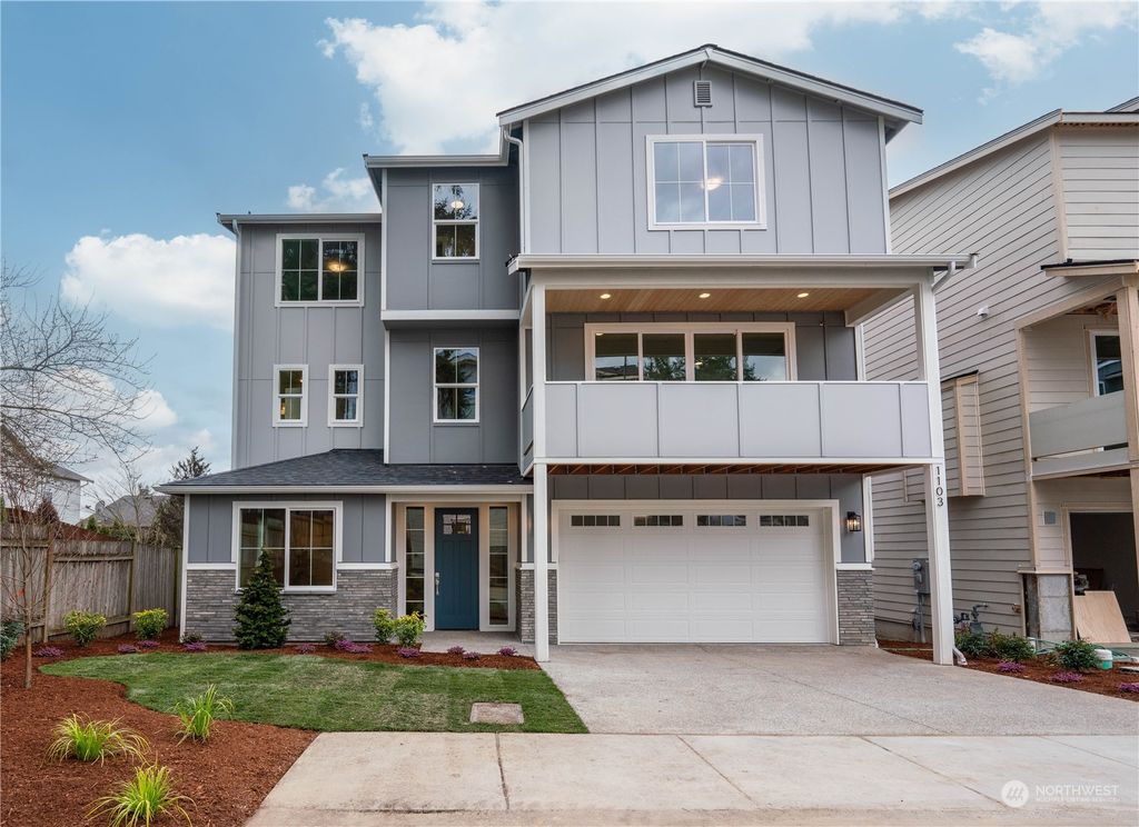 Photo of 1103 141st Street SW #5, Lynnwood, WA 98087 (MLS # 2204124)