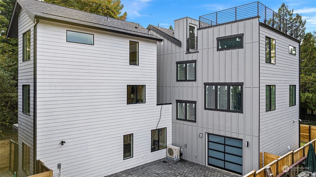 Photo of 302 32nd Avenue E #B, Seattle, WA 98112 (MLS # 2176307)