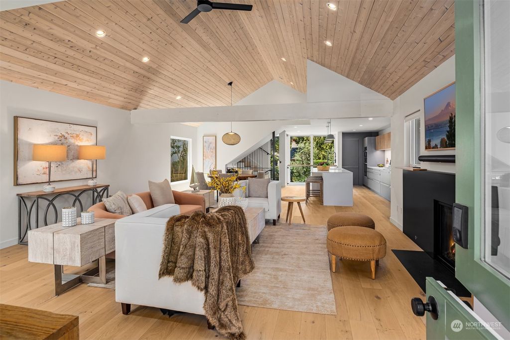 Photo of 2015 42nd Avenue E, Seattle, WA 98112 (MLS # 2141902)