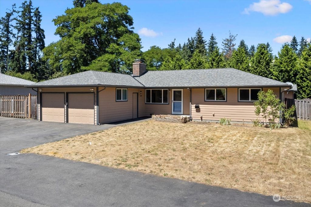 Photo of 6029 178th Street SW, Lynnwood, WA 98037 (MLS # 2140520)