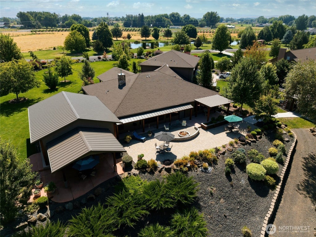 Photo of 179 Ella-Quintino Lane, Walla Walla, WA 99362 (MLS # 2575912)