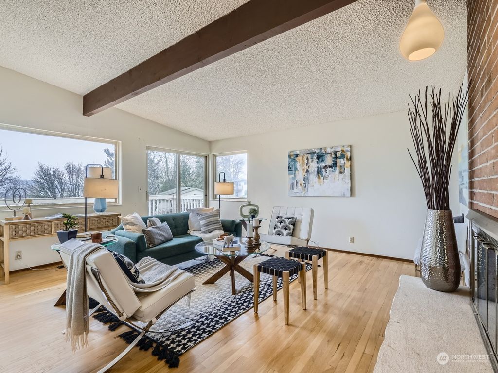 Photo of 9140 Spear Place S, Seattle, WA 98118 (MLS # 2199680)