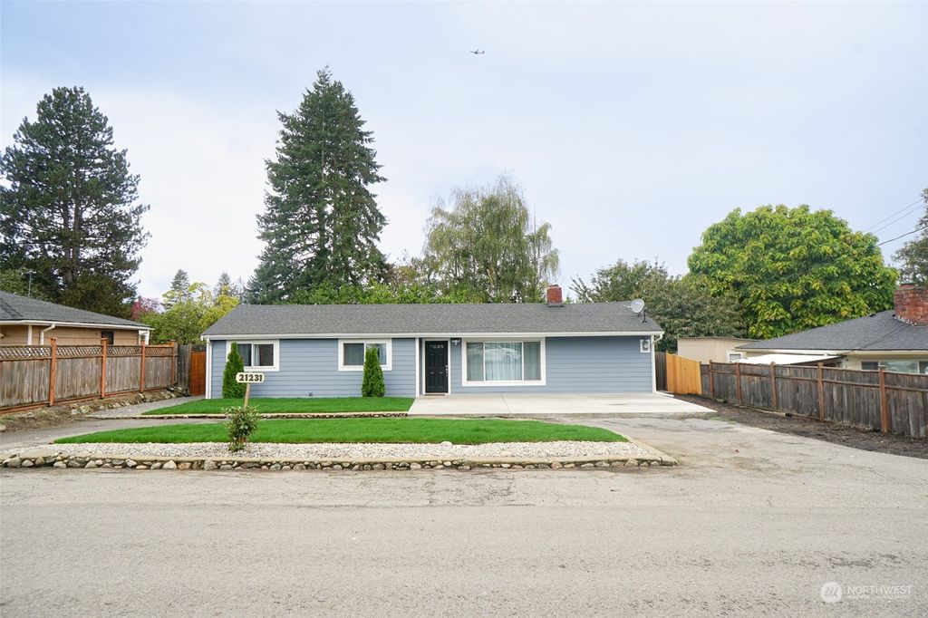Photo of 21231 31st Avenue S, SeaTac, WA 98198 (MLS # 2162925)