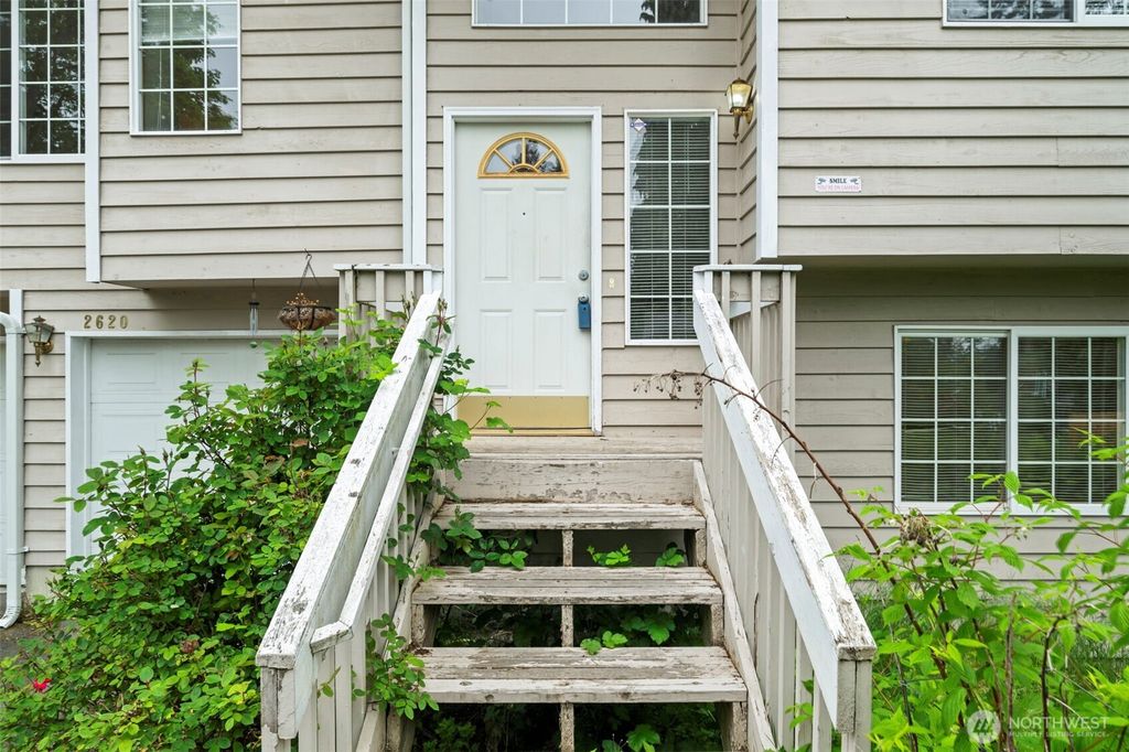 Photo of 2620 NE 136th Street, Seattle, WA 98125 (MLS # 2516684)
