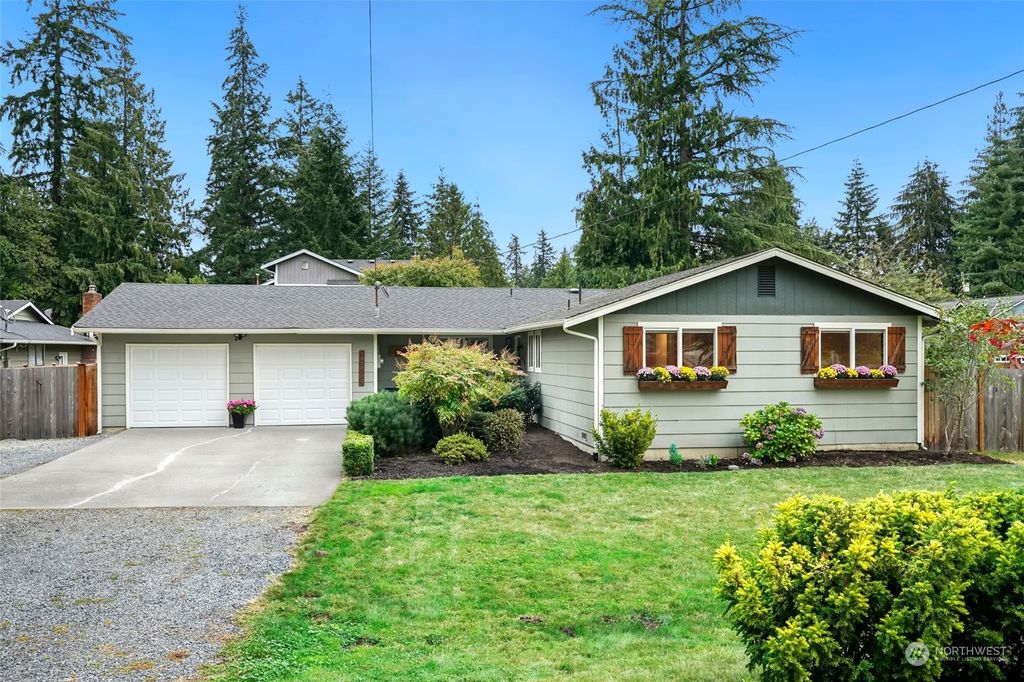 Photo of 12429 51st Avenue SE, Everett, WA 98208 (MLS # 2288492)