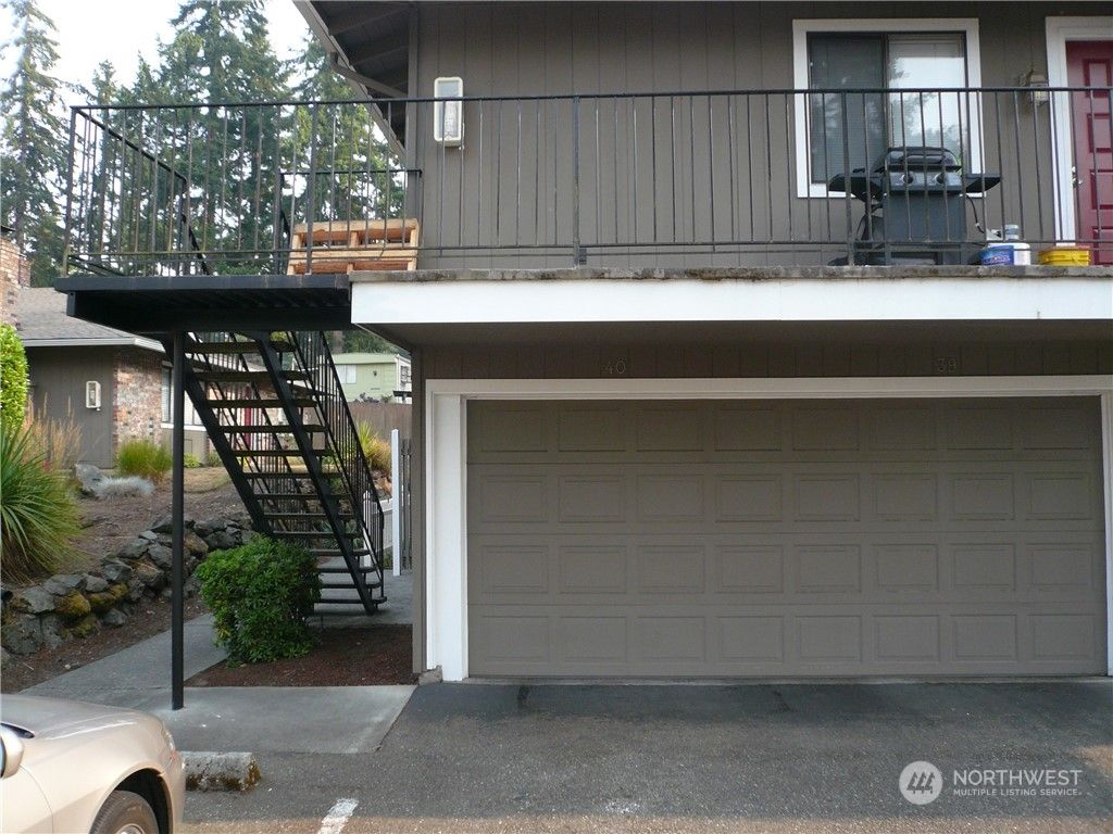 Photo of 2117 SW 318th Place #B, Federal Way, WA 98023 (MLS # 2174425)