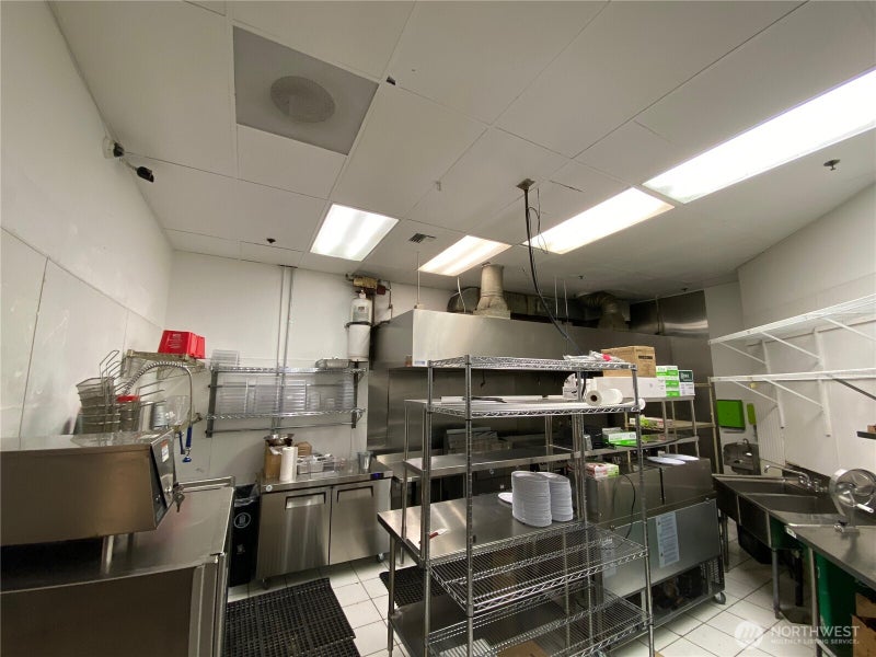 1401 Broadway