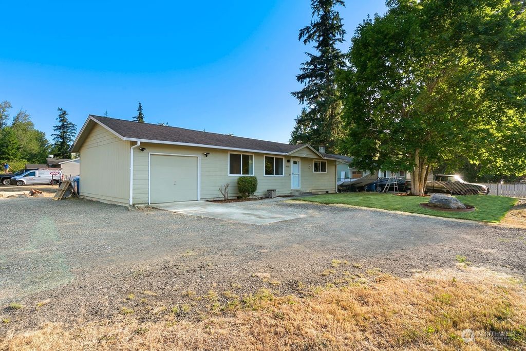 Photo of 18253 SE 262nd Place, Covington, WA 98042 (MLS # 2266950)