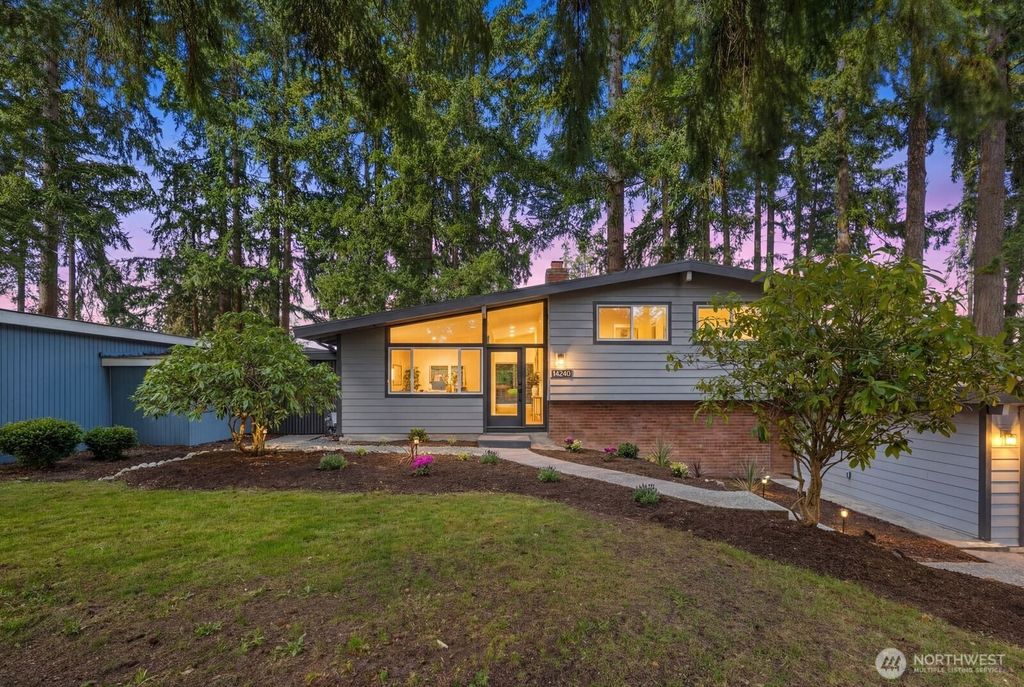 Photo of 14240 Lake Hills Boulevard, Bellevue, WA 98007 (MLS # 2503406)