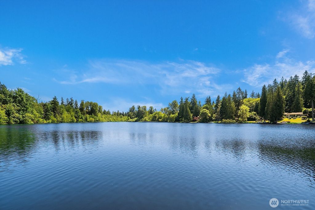 Photo of 13055 SE 76th Street, Newcastle, WA 98056 (MLS # 2386979)