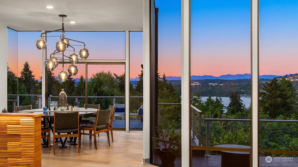 Photo of 9166 Parkwood Ridge Road, Mercer Island, WA 98040 (MLS # 2263709)