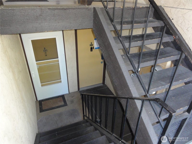 23511 102nd Avenue SE D102