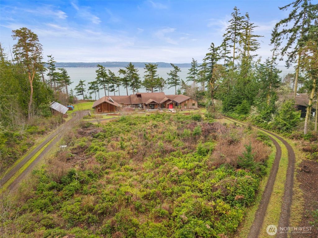 Photo of 824 Schwartz Road, Nordland, WA 98358 (MLS # 2464956)
