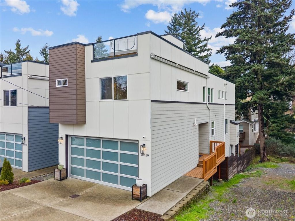 Photo of 10410 2nd Place SW, Seattle, WA 98146 (MLS # 2465238)