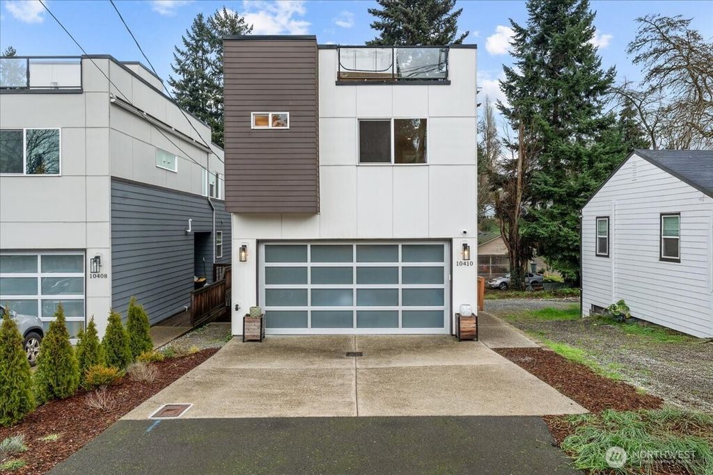 Photo of 10410 2nd Place SW, Seattle, WA 98146 (MLS # 2465238)