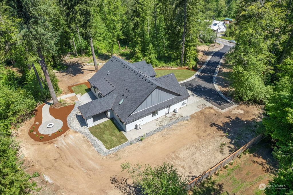 Photo of 21023 276th Avenue SE, Hobart, WA 98038 (MLS # 2078278)