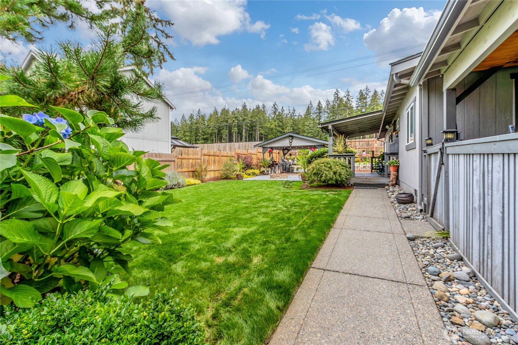 20801 Bonanza Drive E