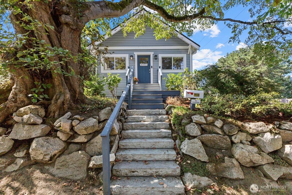 Photo of 6001 38th Avenue SW, Seattle, WA 98126 (MLS # 2432558)