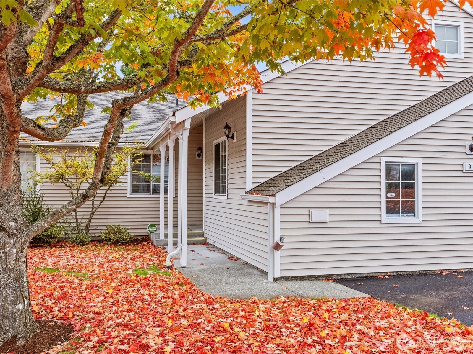 8801 27th Street W 9B