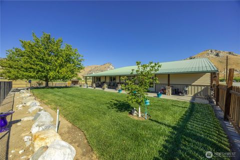 Photo of 1813 Howard Flats Road, Chelan, WA 98816 (MLS # 2481371)