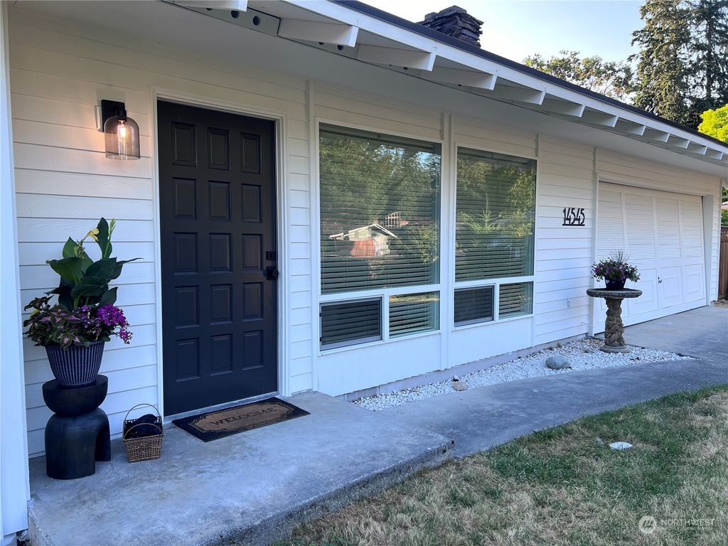 Photo of 14545 166th Place SE, Renton, WA 98059 (MLS # 2263519)