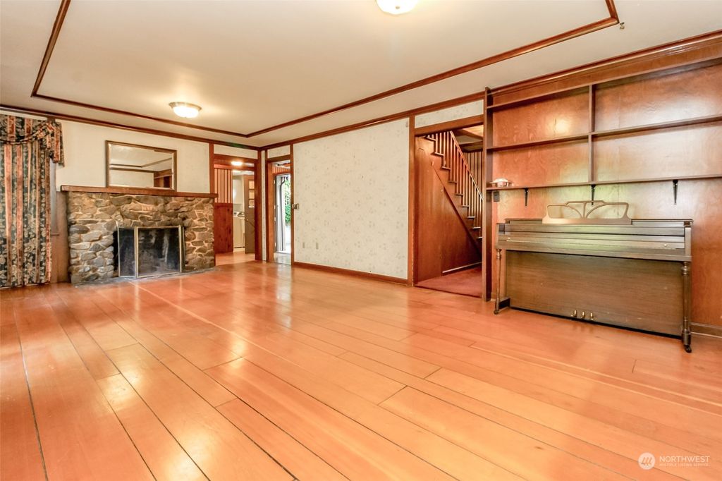 Photo of 16441 3rd Avenue SW, Normandy Park, WA 98166 (MLS # 2275266)