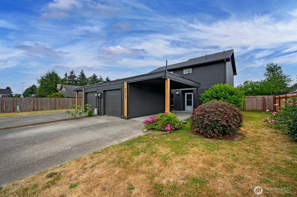 Photo of 3013 M Street NE, Auburn, WA 98002 (MLS # 2573606)